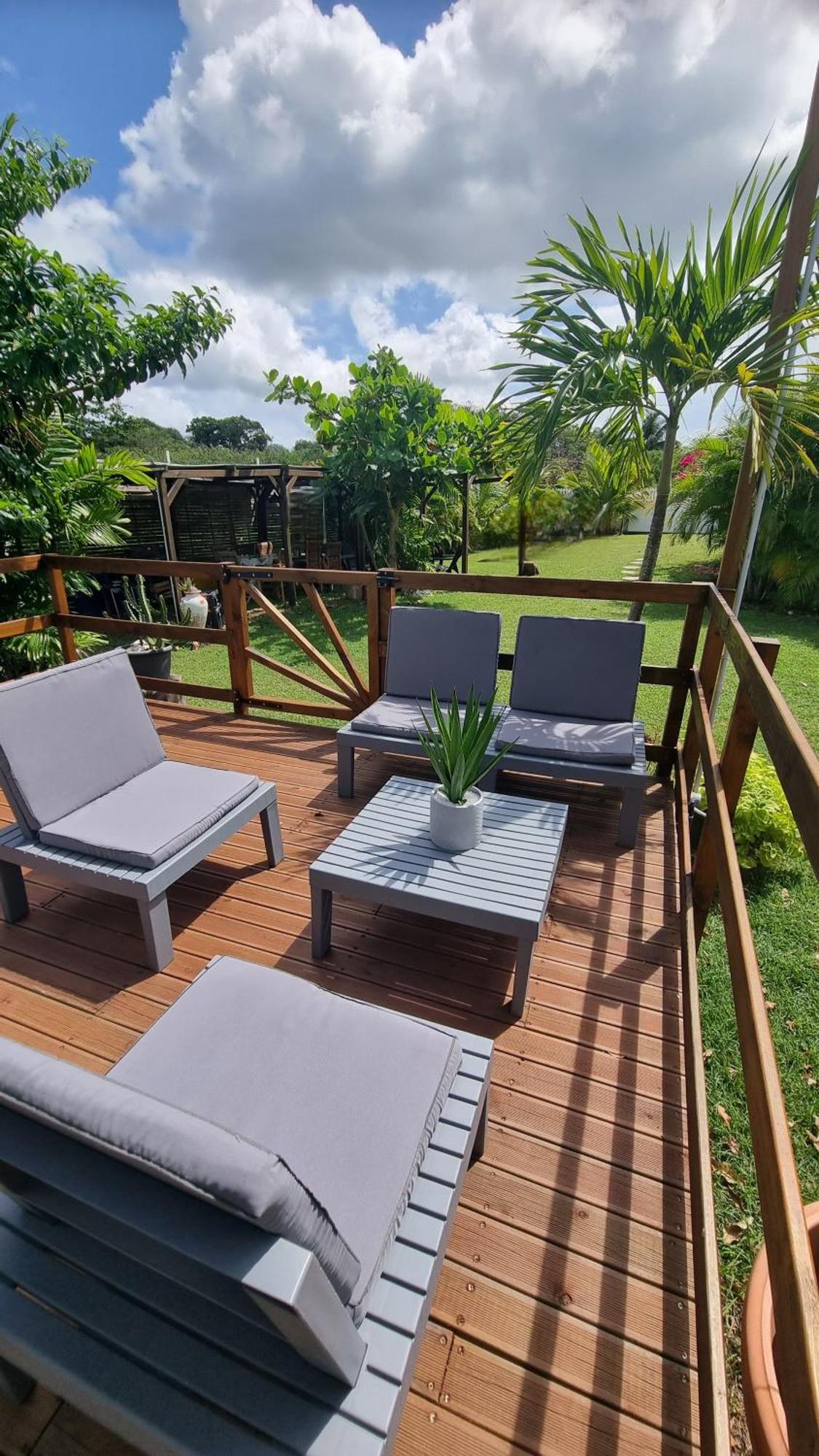 Antillaise De Charme De 3 Et Deux Aménagées Sainte-Anne (Grande-Terre)