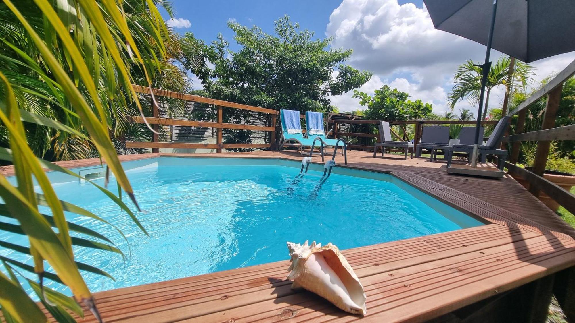 Antillaise De Charme De 3 Et Deux Aménagées * Sainte-Anne (Grande-Terre)